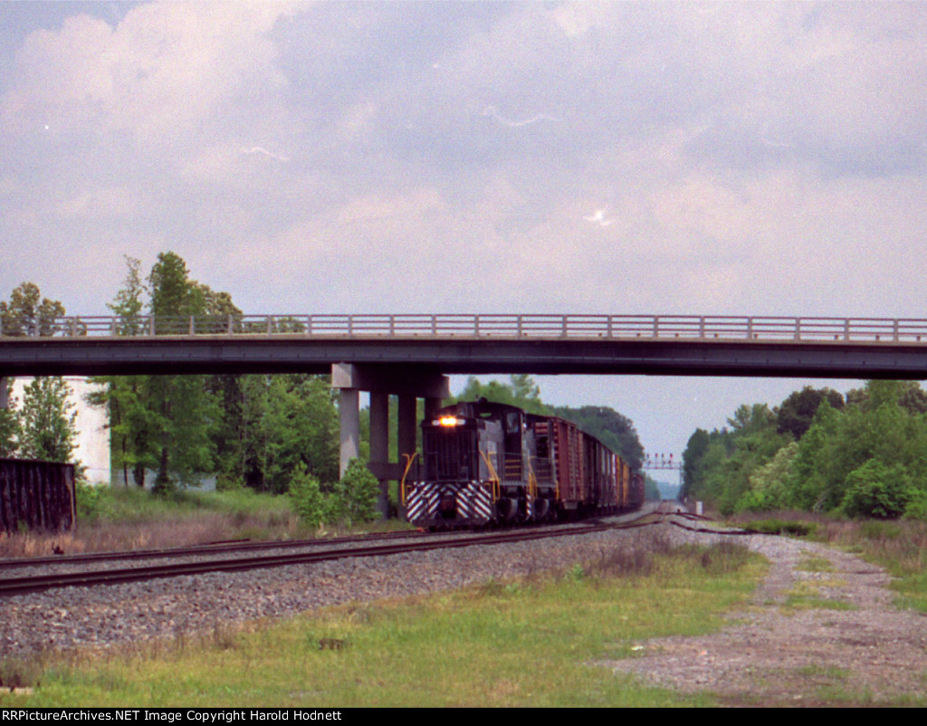 NS 2373 & 2394 lead a local southbound